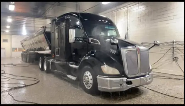 LIVEBOTTOM DRIVERS WANTED