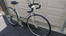 Vintage Road Bicycle - Photo 2