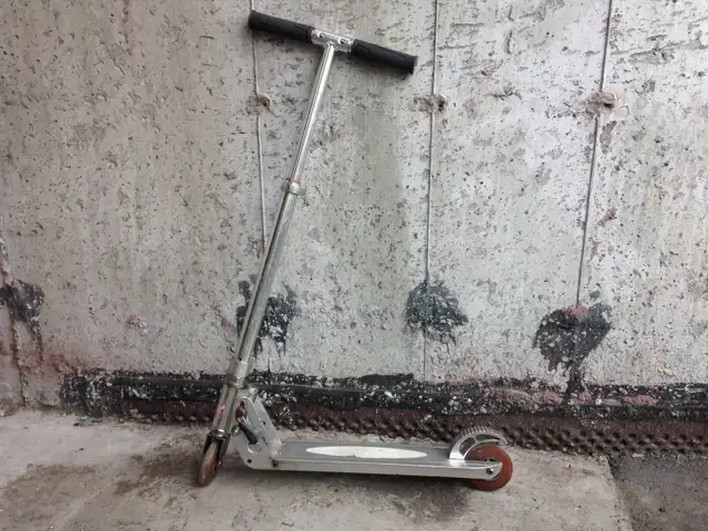 Trottinette pour enfants dès 5- 6  ans