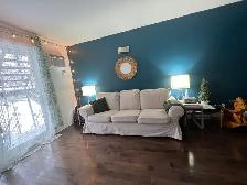 Magnifique appartement 4½ semi-meublé au cœur de Montréal $2100