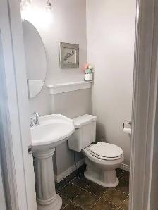 Two-bedroom upper-level home for rent in desirable Old Glenmore - Photo 8