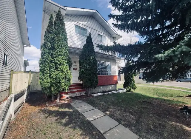 3 Beds 3.5 Baths House for rent 2,050$/month