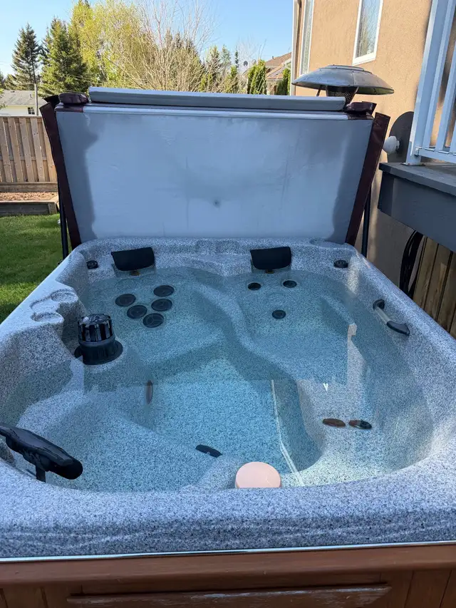 Arctic Spas Arctic Fox Hot Tub