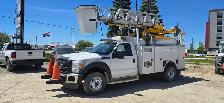 2013 Ford Super Duty F-450 DRW Utility Bucket Truck - Cherry Pic - Photo 4