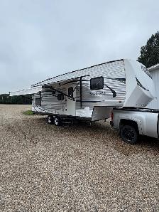 Salem 5th wheel camper