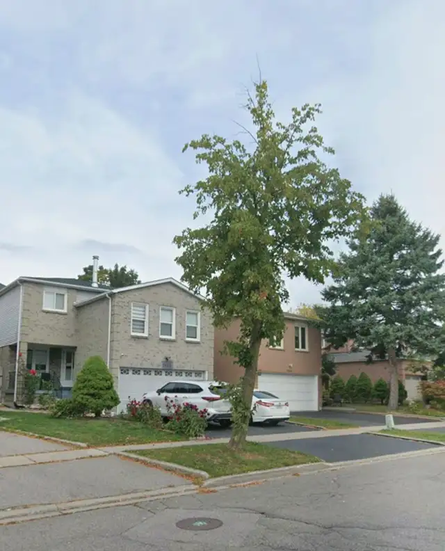 Large basement apartment for rent. Pickering, Brock & Major Oaks