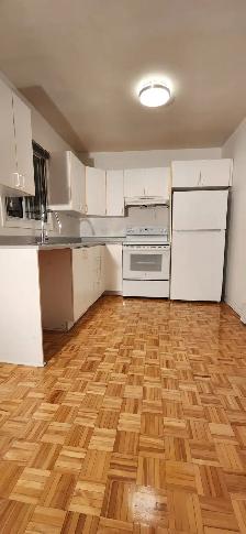 Logement à louer 41/2 Plateau Mont-Royal rue Brébeuf et Mt-Royal - Photo 2