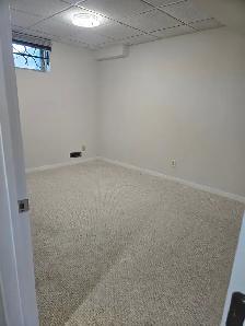 Basement for rent - Photo 9