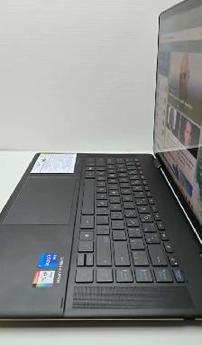 Laptop HP Spectre x360 2-in-1 Touch Screen 13.5po OLED i7-11390H - Photo 4