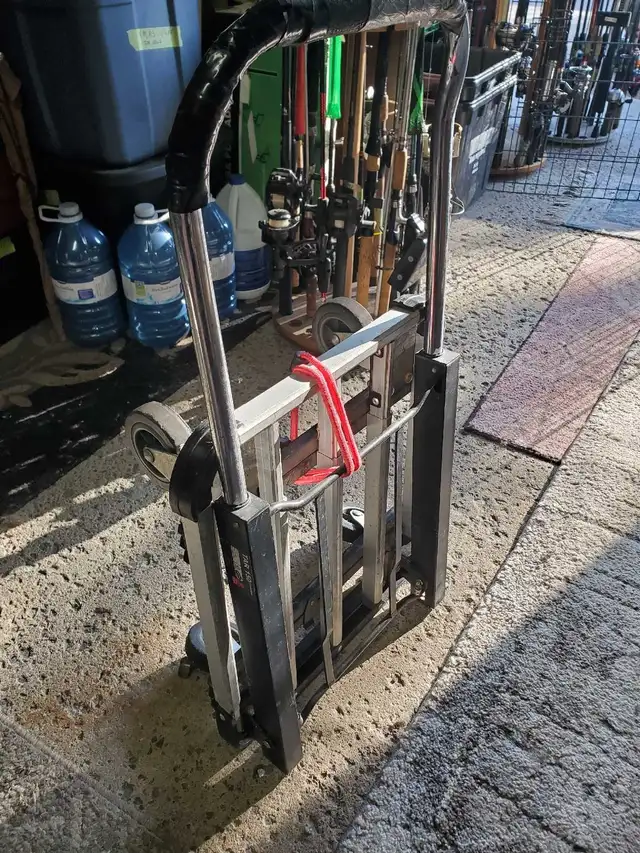 very handy strong pull cart