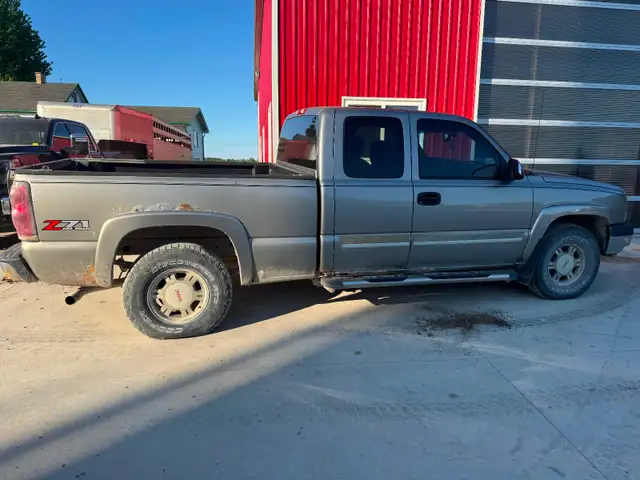 04 Chevy pickup