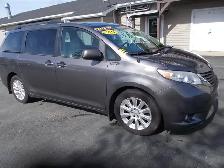2014 Toyota Sienna XLE - Photo 2