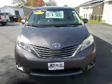 2014 Toyota Sienna XLE - Photo 3
