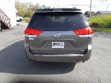 2014 Toyota Sienna XLE - Photo 5