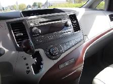2014 Toyota Sienna XLE - Photo 10