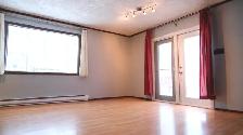 Charming 3-Bedroom Bungalow for Rent in Charleswood - Photo 3