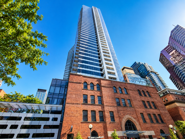 Yonge and Wellesley 1 Bed 1 Bath Condo for Rent at Downtown