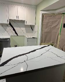 White Kitchen Countertops & Island  Backsplash with Black veins✅ - Photo 2