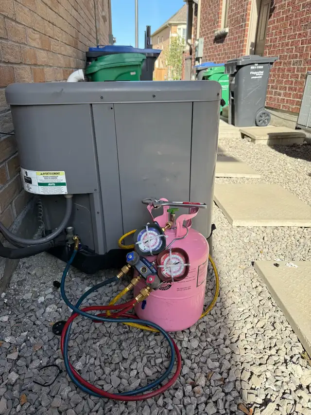 Air conditioner repair service