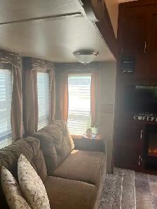 2014 Rockwood signature ultra lite fifth wheel - Photo 9