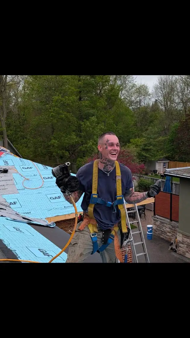 EXPERIENCED ROOFING LABOURER & HARDWORKER