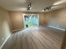 Newly Renovated 3 Bedroom Townhouse in Kimberley - Photo 3