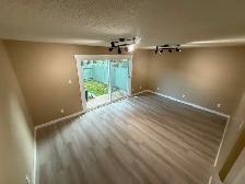 Newly Renovated 3 Bedroom Townhouse in Kimberley - Photo 11