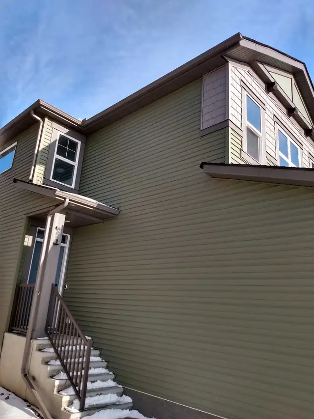 siding helper/Installer looking 4work