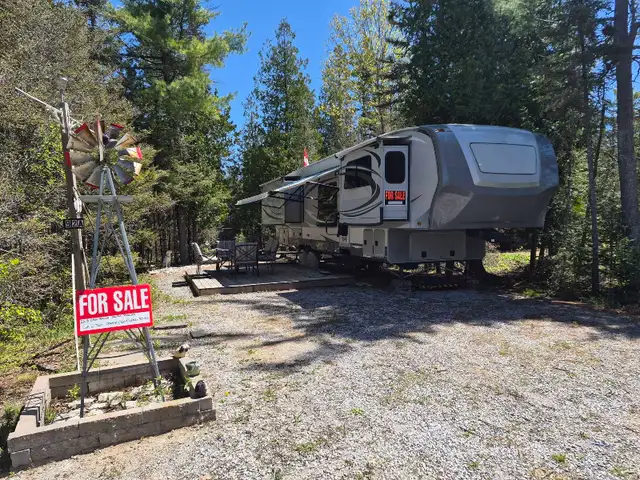 2013 Open Range Fifth Wheel Trailer