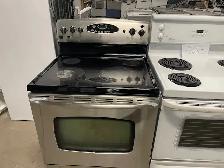 Cuisinière stainless vitrocéramique Maytag