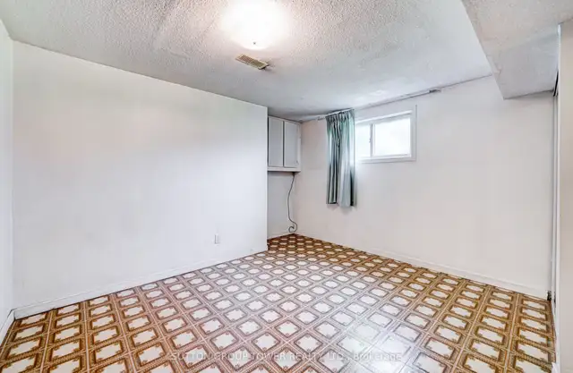 Private Room for Rent (MALTON) — $700/month