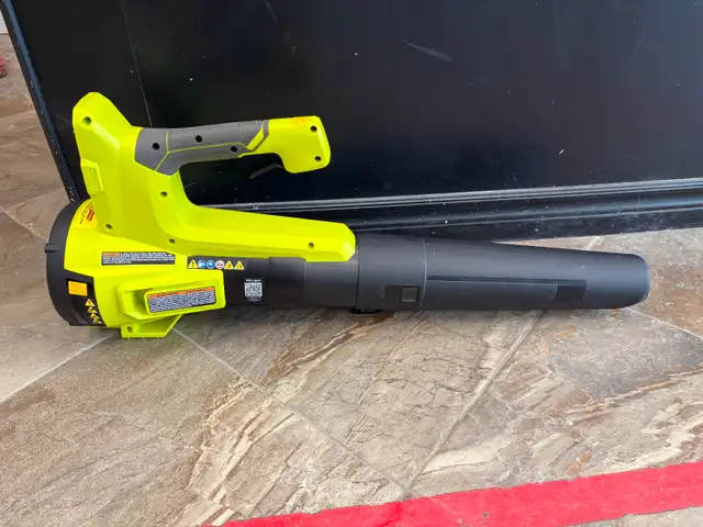 Ryobi PCllb01 Cordless Air / Leaf Blower