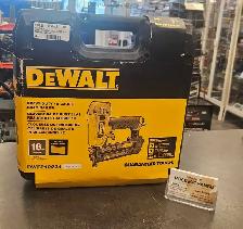 DEWALT 18 Gauge Air Nailer NEW
