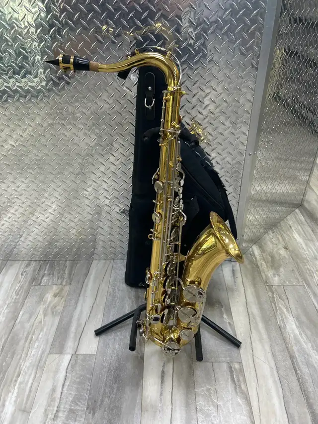Yamaha YTS-26 Tendor Saxophone With Gig Bag
