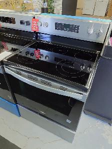 Whirlpool '30' Stainless Steel Freestanding Electric Range - Photo 2