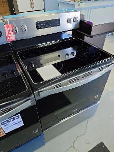 Whirlpool '30' Stainless Steel Freestanding Electric Range - Photo 3