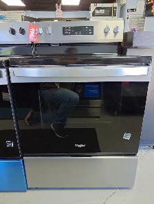 Whirlpool '30' Stainless Steel Freestanding Electric Range - Photo 5
