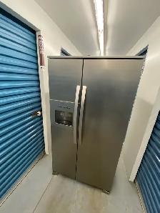 ELECTROLUX SIDE-BY-SIDE STAINLESS STEEL FRIDGE - Photo 4