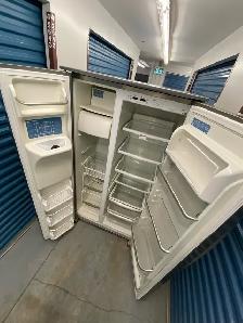 ELECTROLUX SIDE-BY-SIDE STAINLESS STEEL FRIDGE - Photo 6