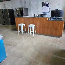 Amazing commercial space for rent in prime location - Photo 4