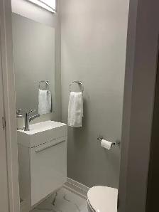 Gorgeous 2 Bed 1 1/2 Bath Upstairs Apartment - 13 Castle View - Photo 3