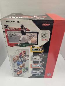 Michael Vick Atlanata Falcons 12' McFarlane Sports Figure NEW - Photo 4