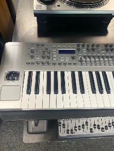 Novation X-Station 61 Keyboard @ Cashopolis!! - Photo 2