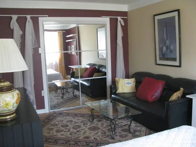 Nice rooms short term available for non smoker student