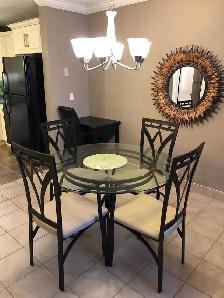 Furnished 1-Bedroom Near Sarnia Waterfront – Aug. 1 - Photo 3