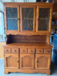 China Cabinet - Photo 2