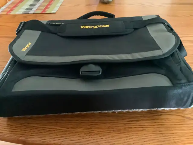 Targus Laptop Case