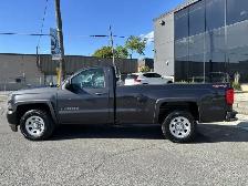 2016 Chevrolet Silverado 1500 4WD ONLY 65,000KM-5.3L V8-1 OWNE - Photo 2