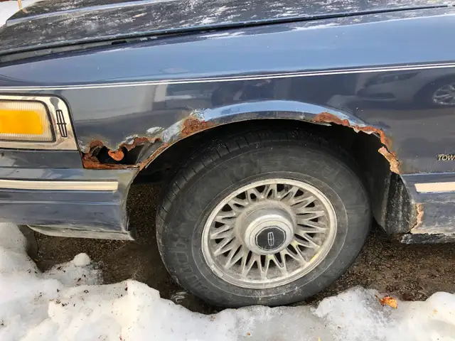 Lincoln town car for sale