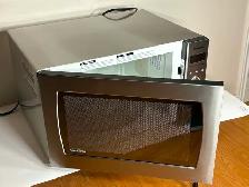 Panasonic NN-SE992S Genius Prestige Plus Inverter Microwave 2.2 - Photo 8